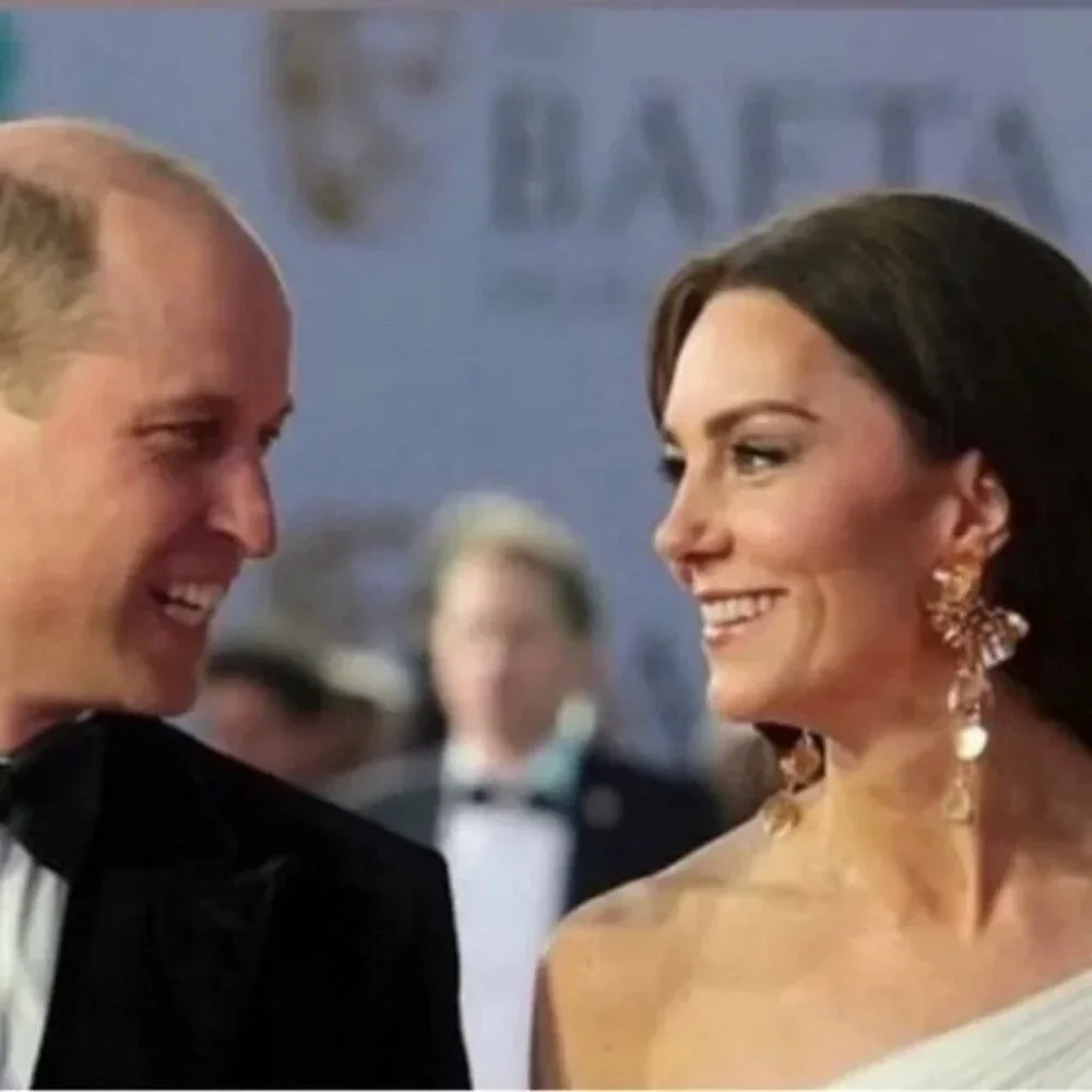 ✨ Zara Kate Middleton statement cascading floral earrings ✨ with GIFT BOX ✨💕💕 - Picture 8 of 11